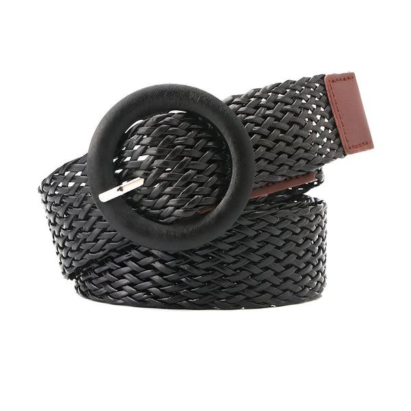 Ceinture tressée noire pour femme, avec une boucle ronde en bois et une finition en cuir marron. Accessoire de mode élégant et décontracté.