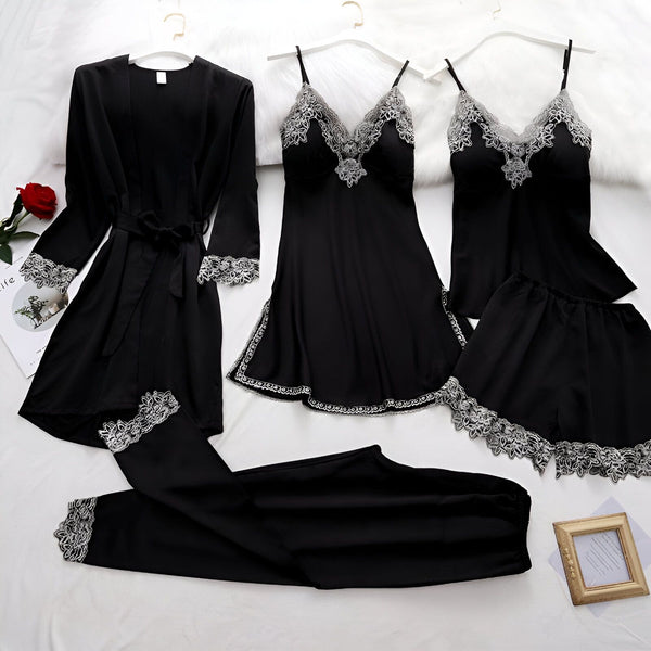 Ensemble de kimono noir avec bordure en dentelle, comprenant une robe de chambre, une nuisette, un haut de pyjama et un short. Vêtements de nuit élégants et confortables. Kimonos de qualité à vendre.