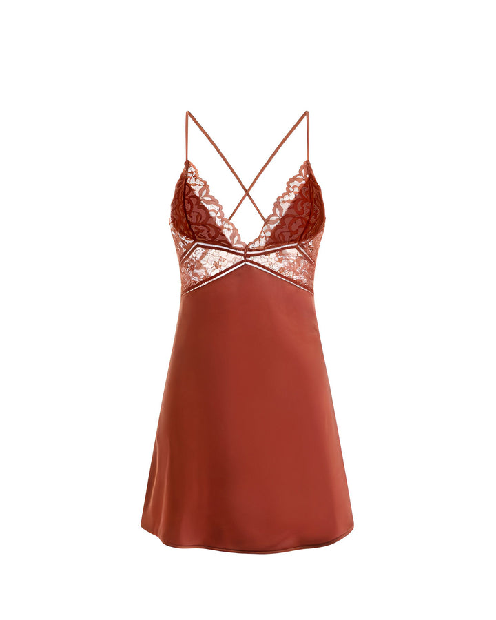Nuisette en satin rouge-brun avec détails en dentelle florale. Bretelles fines croisées. Vêtement de nuit élégant de notre collection kimono.