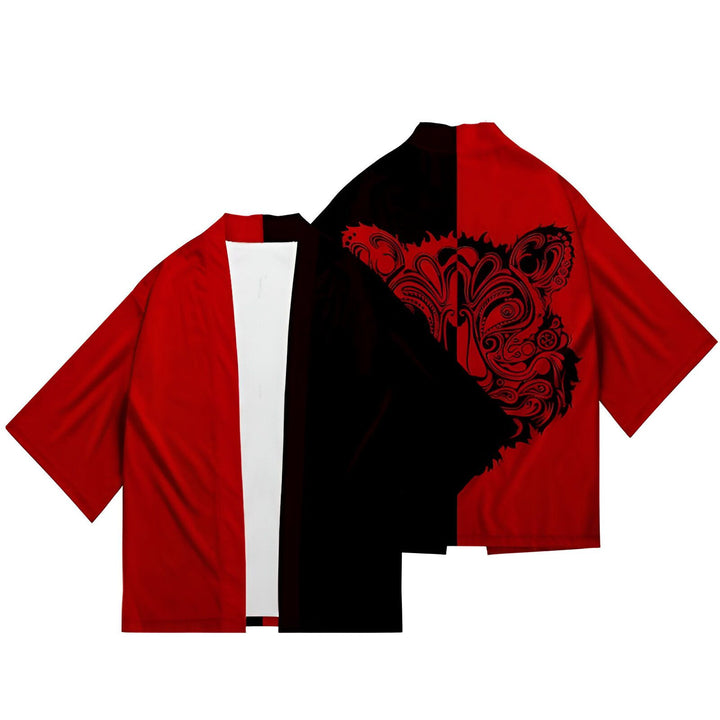 Kimono rouge et noir avec motif tête de tigre stylisée. Vêtement ample, manches courtes, design moderne. Style japonais, mode urbaine.
