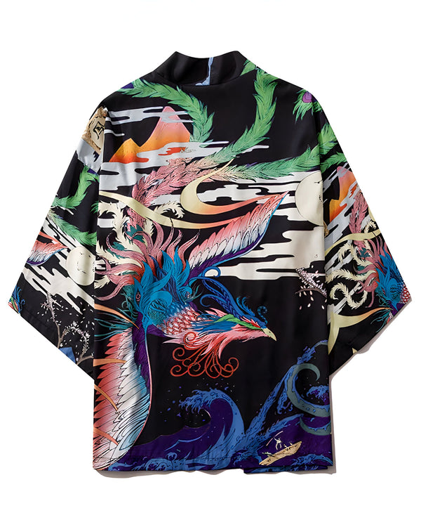 Kimono noir à motifs : phénix coloré, vagues bleues et montagnes. Vêtement de style japonais. Idéal pour une tenue originale et élégante. Découvrez notre collection de kimonos uniques.