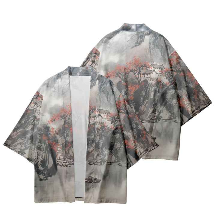 Kimono avec imprimé de paysage asiatique montagneux, maisons traditionnelles et arbres aux feuilles rouges. Vêtement ample et léger, style japonais.