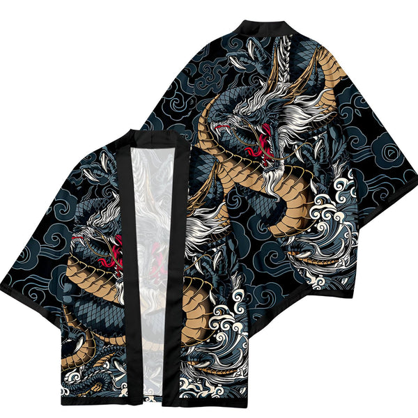 Kimono japonais imprimé dragon, vêtement traditionnel revisité. Motifs de dragons détaillés sur fond noir et bleu. Idéal pour un style unique et moderne. Découvrez notre collection de kimonos authentiques.