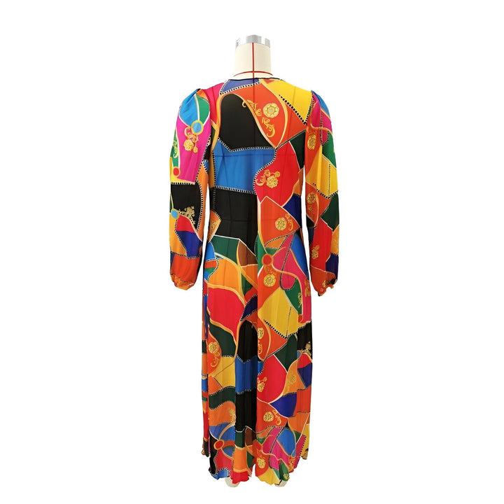 Kimono long à motifs colorés sur mannequin. Découvrez notre collection de kimonos uniques et vibrants.