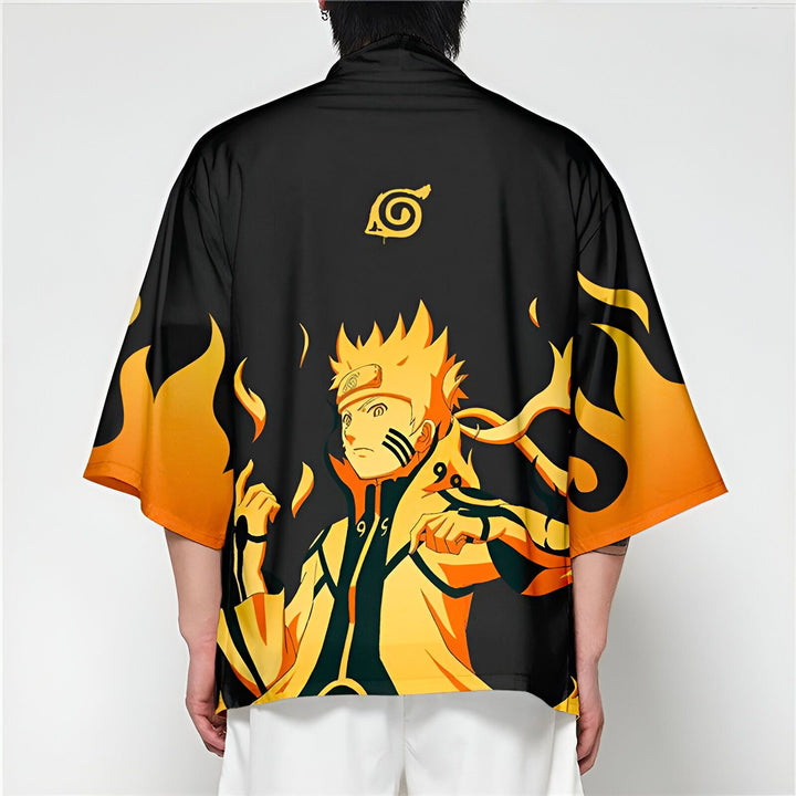 Kimono Naruto noir et orange, vêtement de style japonais avec motif manga. Découvrez notre collection de kimonos uniques.
