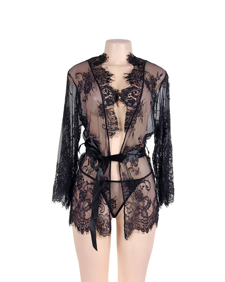 Kimono en dentelle noire délicate avec ceinture de satin, lingerie fine pour femme. Vente de kimonos et vêtements d'intérieur élégants.