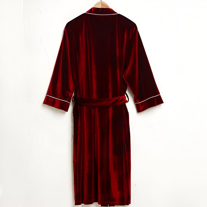 Kimono en velours rouge bordeaux avec ceinture et bordure blanche. Peignoir élégant pour se détendre. Nos kimonos de qualité supérieure.