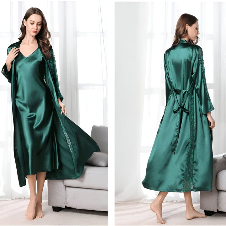 Kimono vert en satin pour femme, ensemble robe et peignoir avec détails en dentelle. Vêtements de nuit élégants. Kimonos de notre boutique.