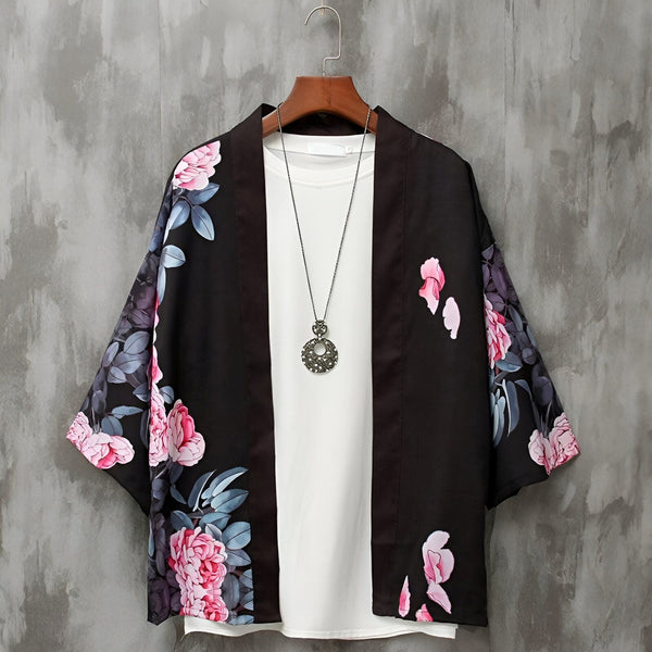 Kimono noir fleuri suspendu, style japonais. Vêtement d'extérieur léger et élégant avec motifs floraux roses. Idéal pour compléter votre garde-robe. Mode kimono pour femmes.