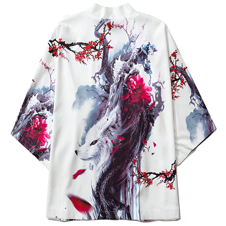 Kimono blanc imprimé loup et fleurs rouges, style japonais. Vêtement ample et tendance, idéal pour un look unique. Découvrez notre collection de kimonos originaux.