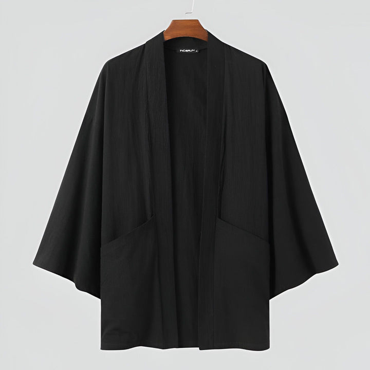 Kimono noir pour homme, ample et décontracté. Vente de kimonos authentiques et modernes. Découvrez notre collection.
