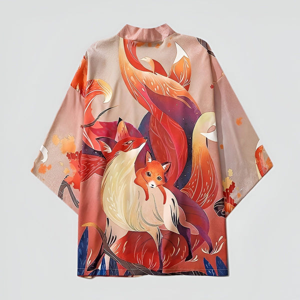Kimono imprimé avec motif de renards colorés. Vêtement de style japonais à manches larges, idéal pour un look unique et tendance. Découvrez notre collection de kimonos originaux.