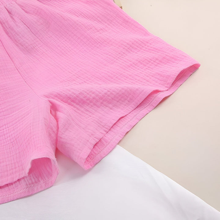 Short rose en coton gaufré, idéal pour compléter un kimono. Vêtements confortables de notre collection de kimonos pour femmes. Détail du tissu texturé.